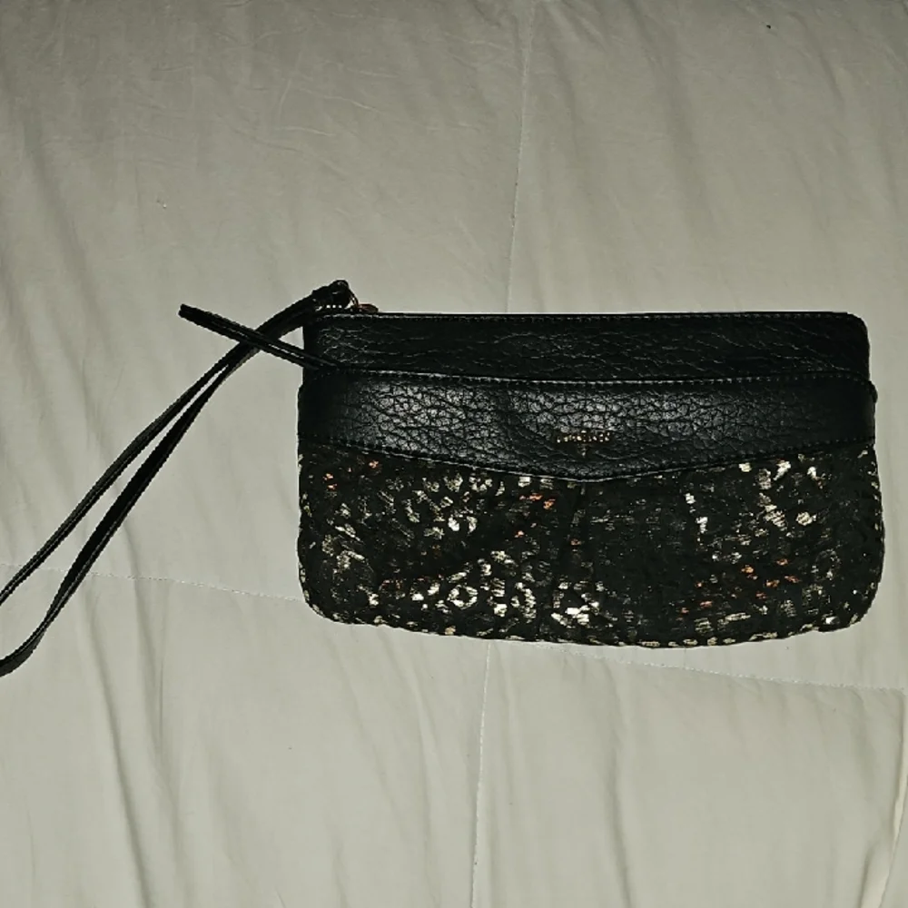 Juicy Couture Bag, Black And Gold. Dont Miss Out! Zipper Pockets And Card Slots